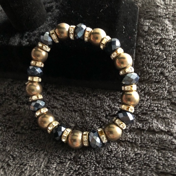 Bracelets, Bracelets, Bracelets - Picture 2 of 5